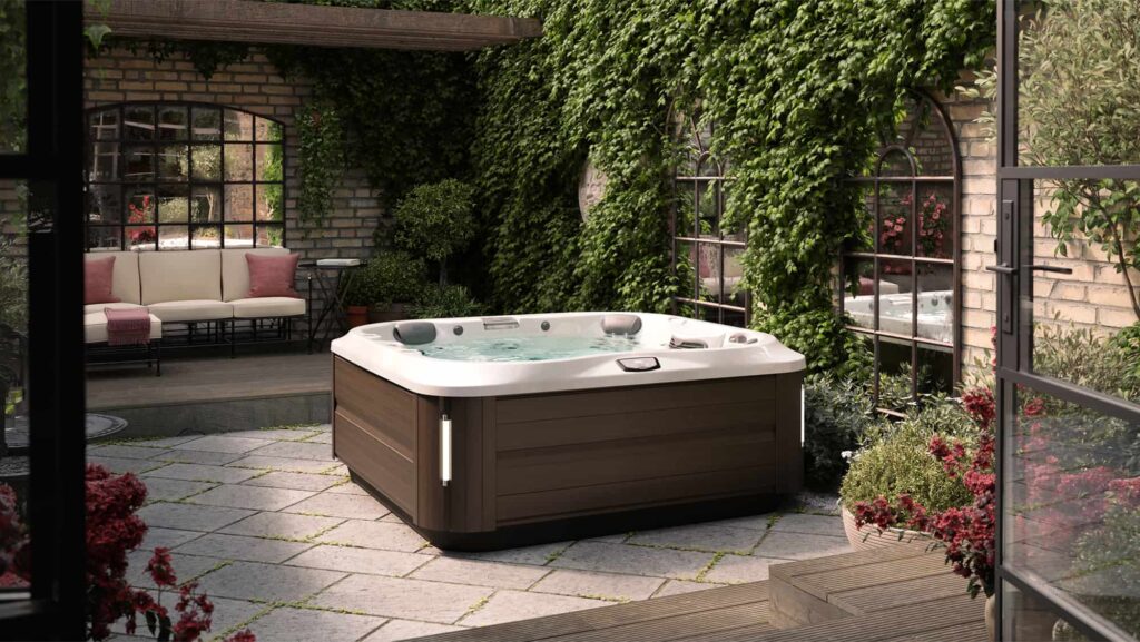 J 335 ModernHardwood SilverPearl
